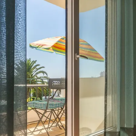 Chiquita Place, Da Apartamento *