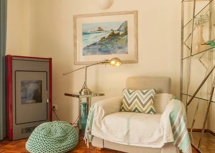 Chiquita Place, Da *