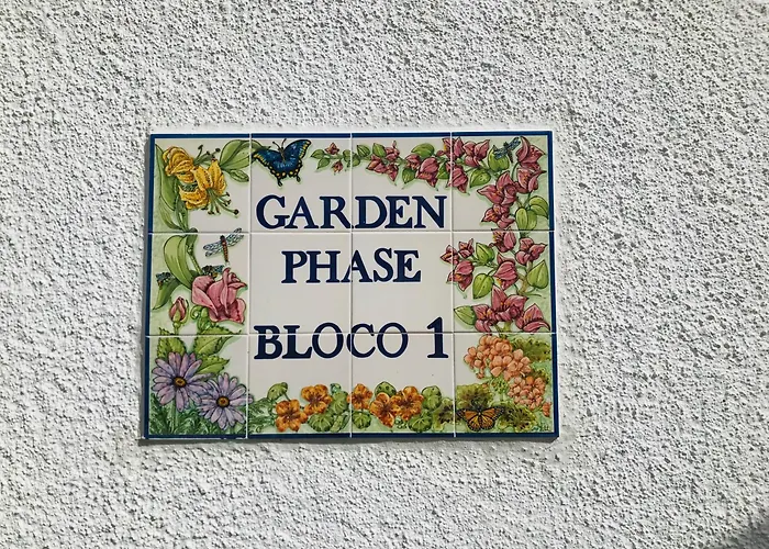 Chiquita Place, Da 아파트 *